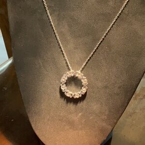 Hugs and kisses necklace new